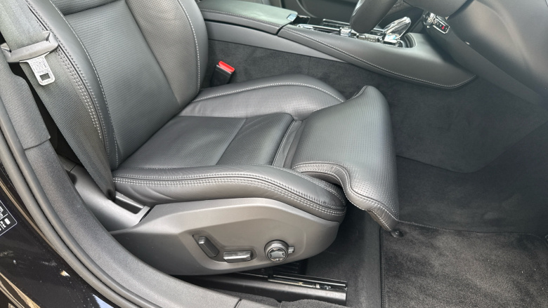 Volvo S90 2.0 T8 Recharge PHEV Inscription 4dr AWD Auto Saloon